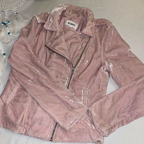 💕EUC BB DAKOTA BLUSH VELVET JACKET Size Medium - Picture 2 of 2